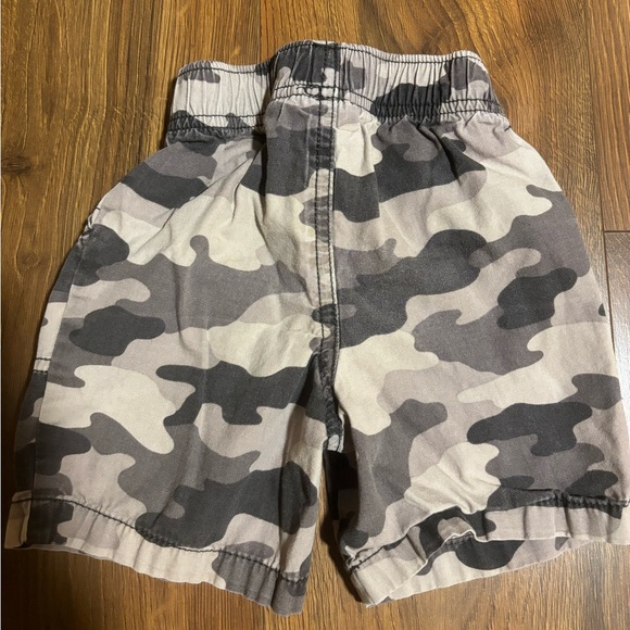 Jumping Beans Toddler Boys Camouflage Shorts - 2t - Picture 2 of 2